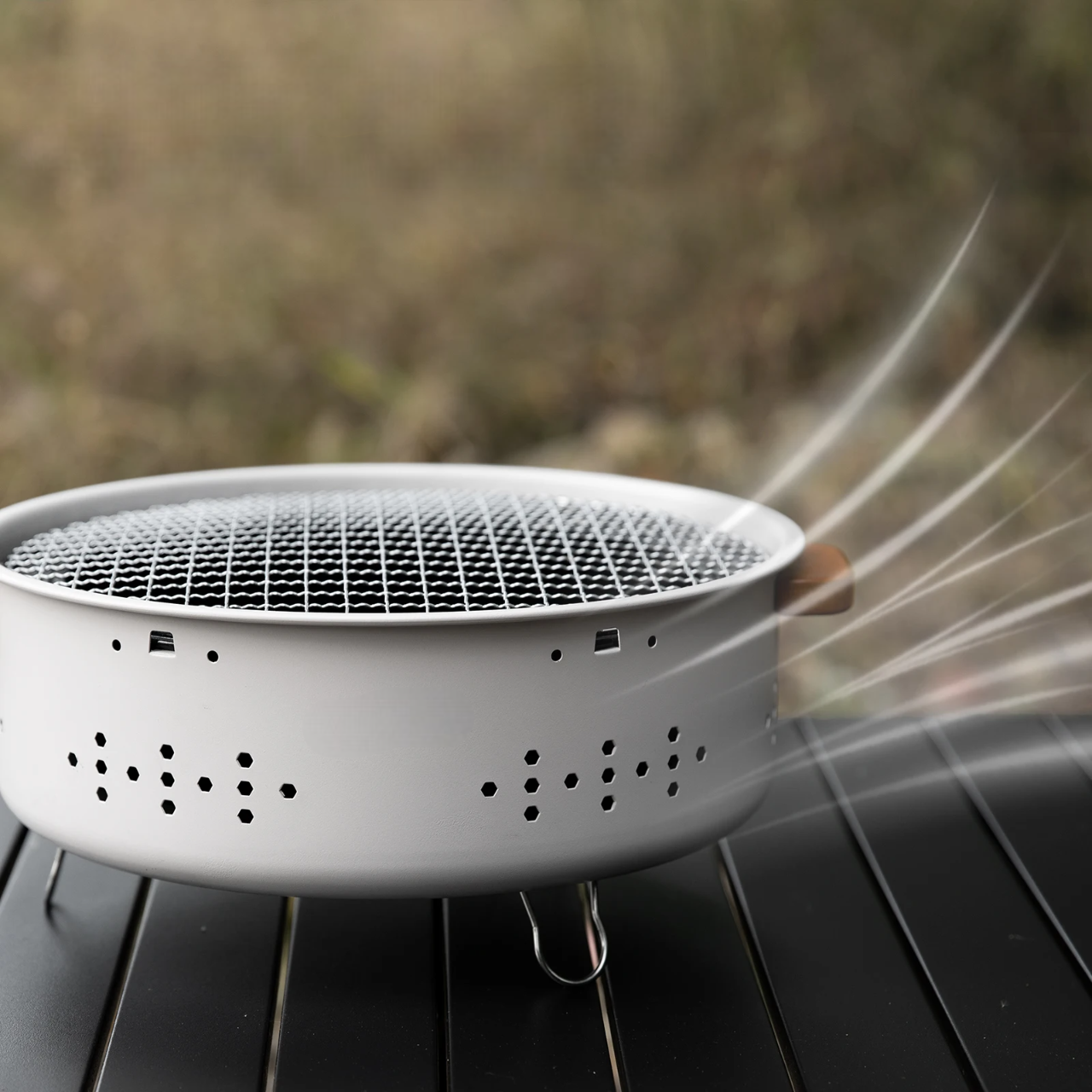 🍢 Mini Barbecue Portable Blanc avec Poignée en Bois | 31 x 31 x 13,5 cm